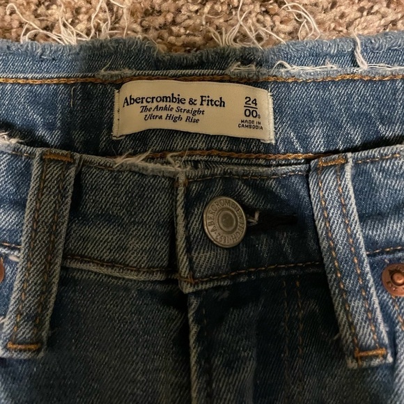 Abercrombie and Fitch Ultra High Rise Ankle Straight SZ 24S - Picture 3 of 7